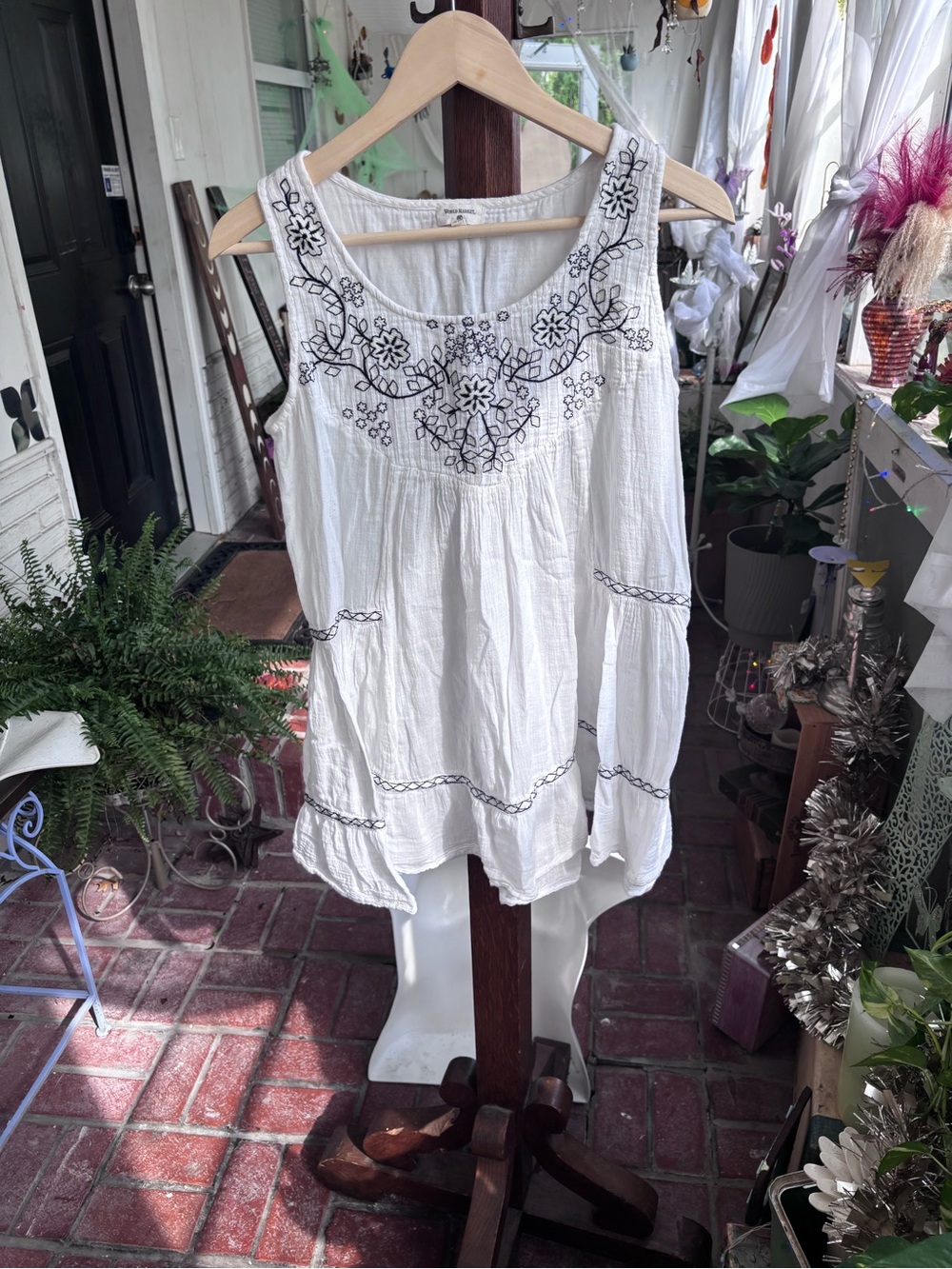 White Embroidered Sleeveless Women’s Top